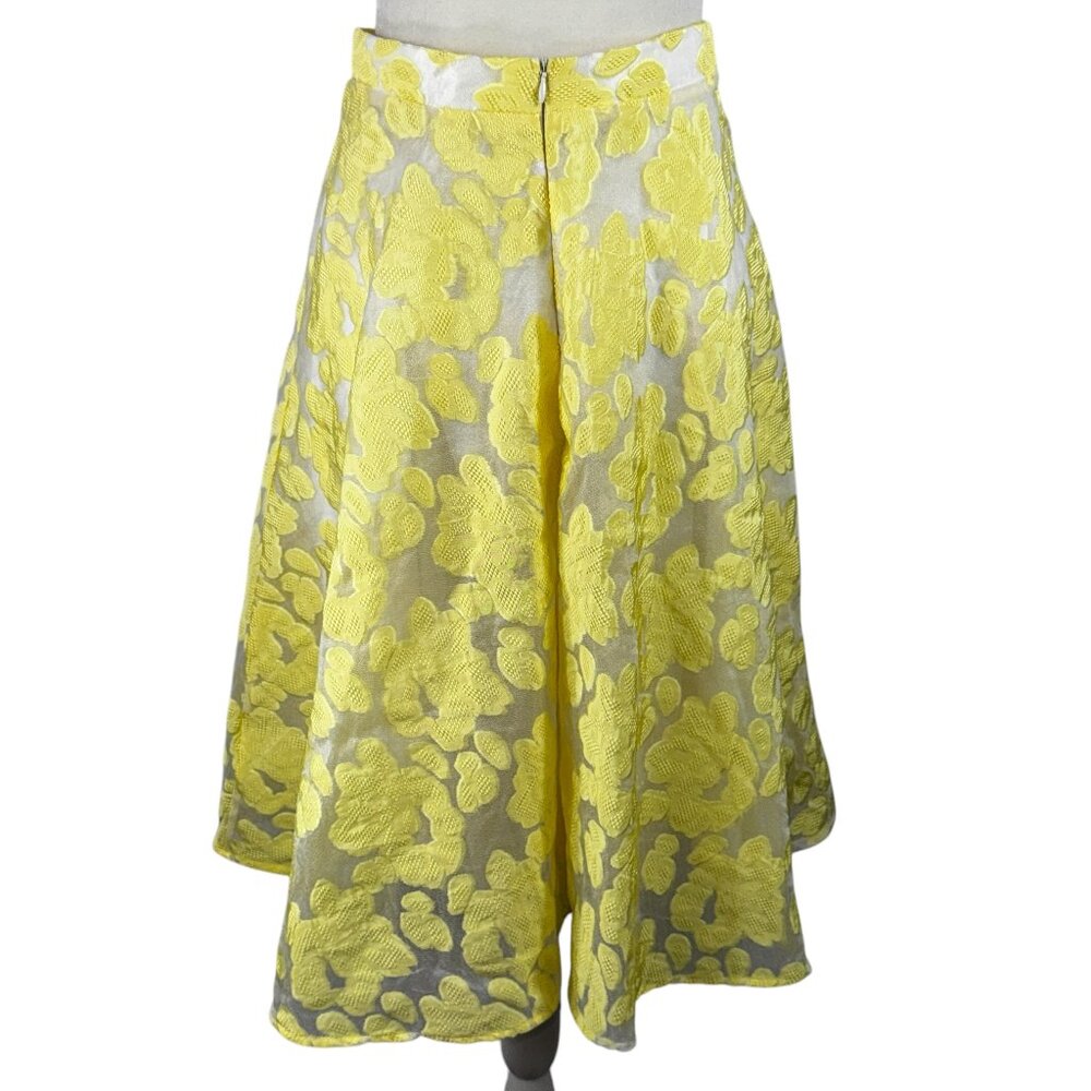 Francesca’s Birdcage Yellow & White Floral Embroidered Skirt | Size Small - Picture 3 of 7